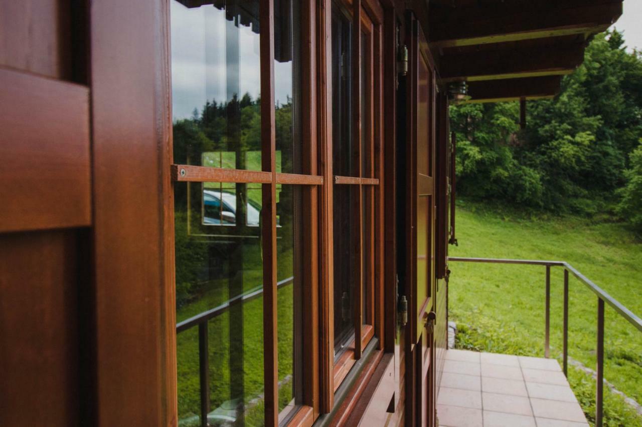הוילה Pluznje Lazec Country House מראה חיצוני תמונה